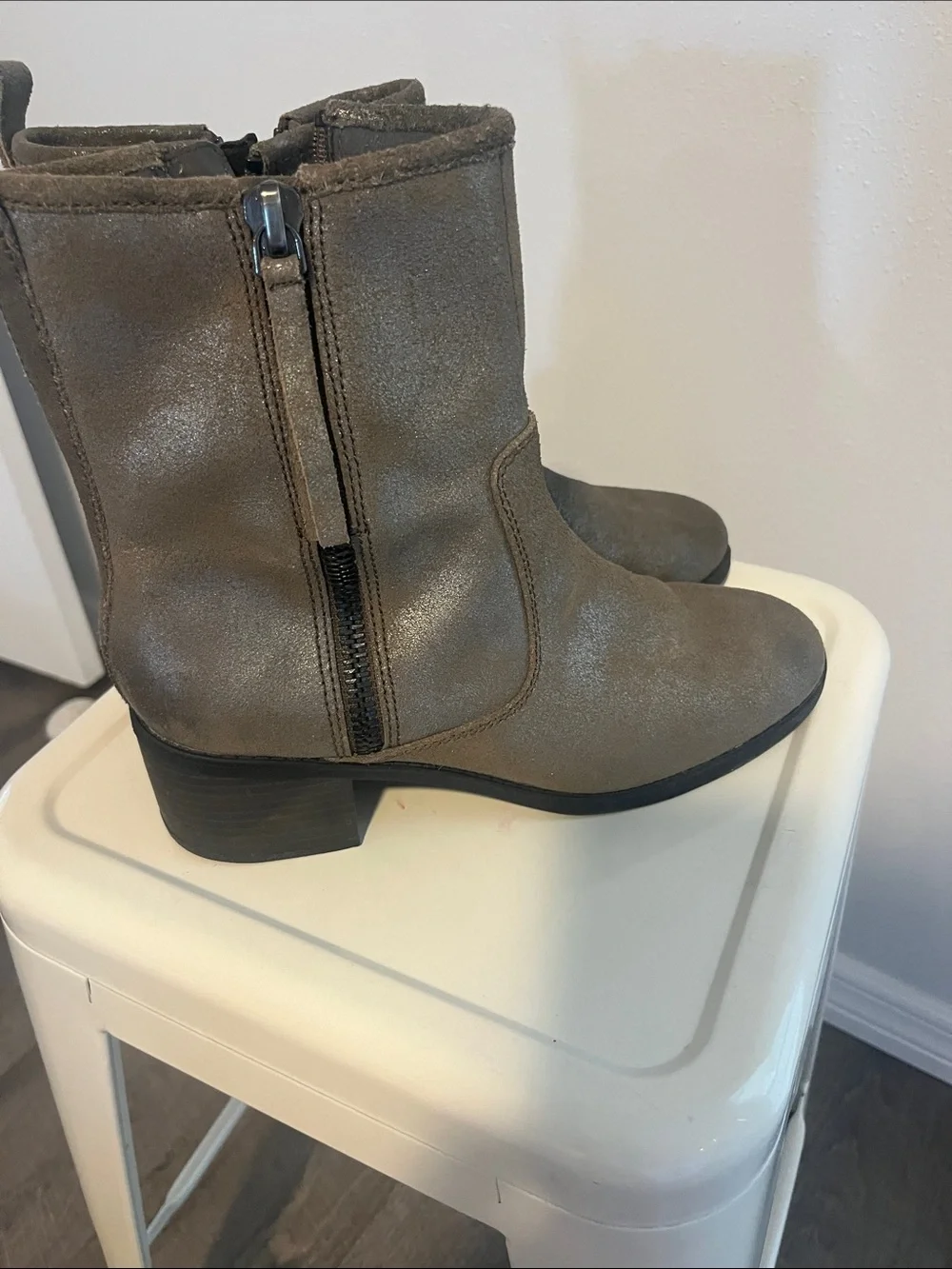 Women’s Clarks shimmering Taupe Ankle Boot with Side Zip